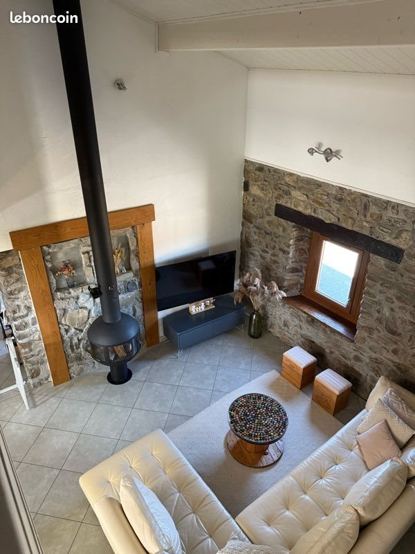 Maison à vendre, 1360m², Saint-Cergues
