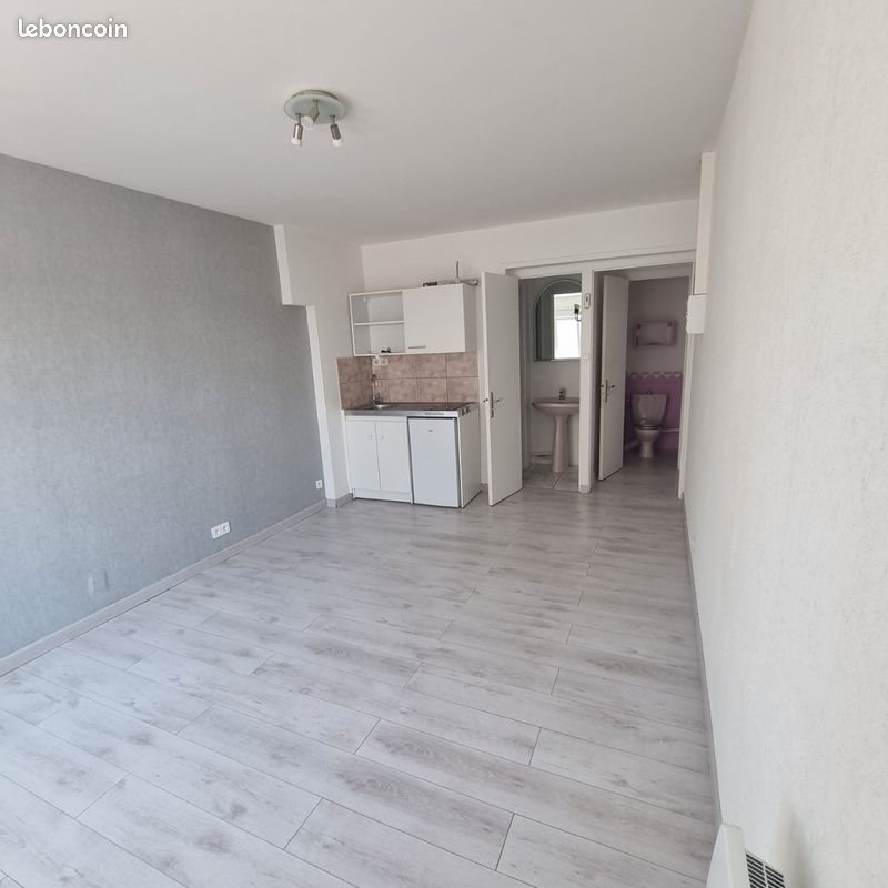 Appartement à louer, 20m², Pérignat-lès-Sarliève