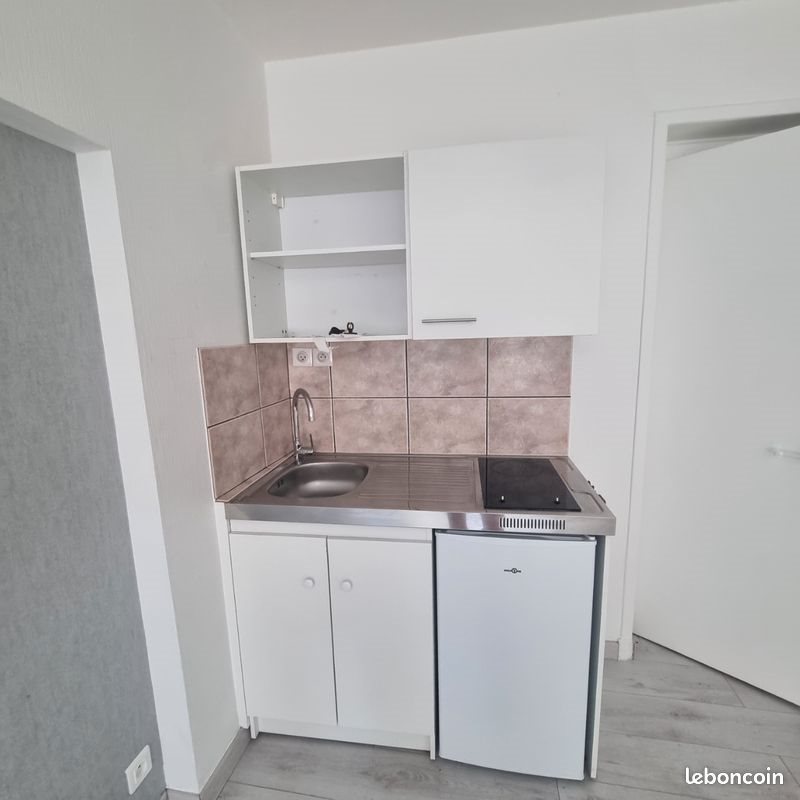 Appartement à louer, 20m², Pérignat-lès-Sarliève