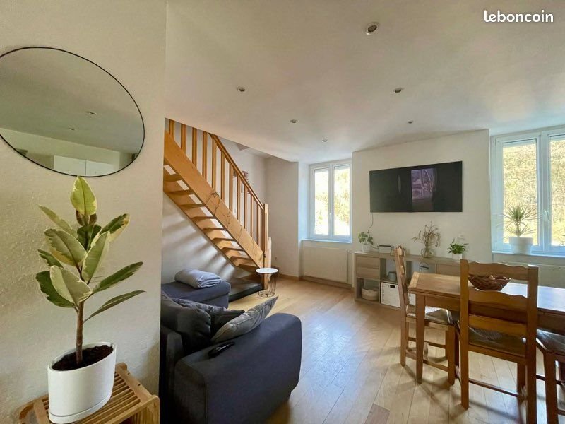 Appartement à louer, 70m², Jarrie