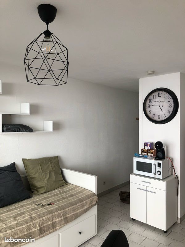 Appartement à louer, 21m², Nîmes