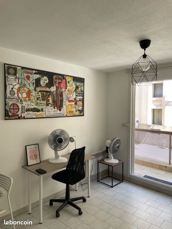 Appartement à louer, 21m², Nîmes