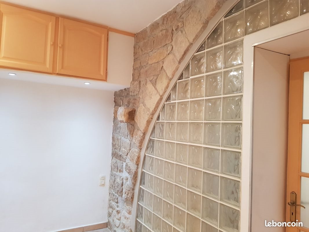 Appartement à louer, 39m², Trets