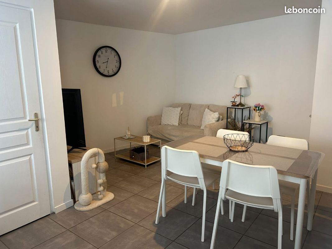 Maison à louer, 50m², Lécluse