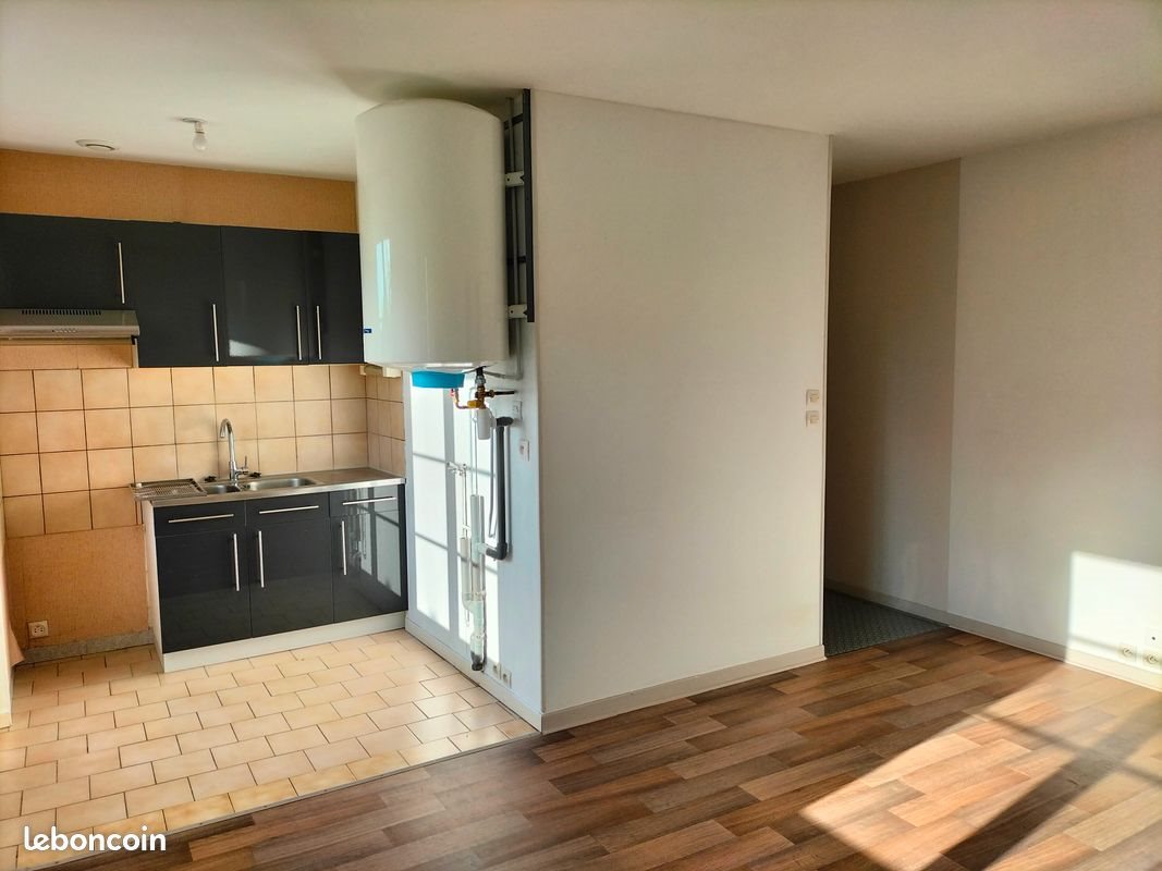 Appartement à louer, 46m², Falaise