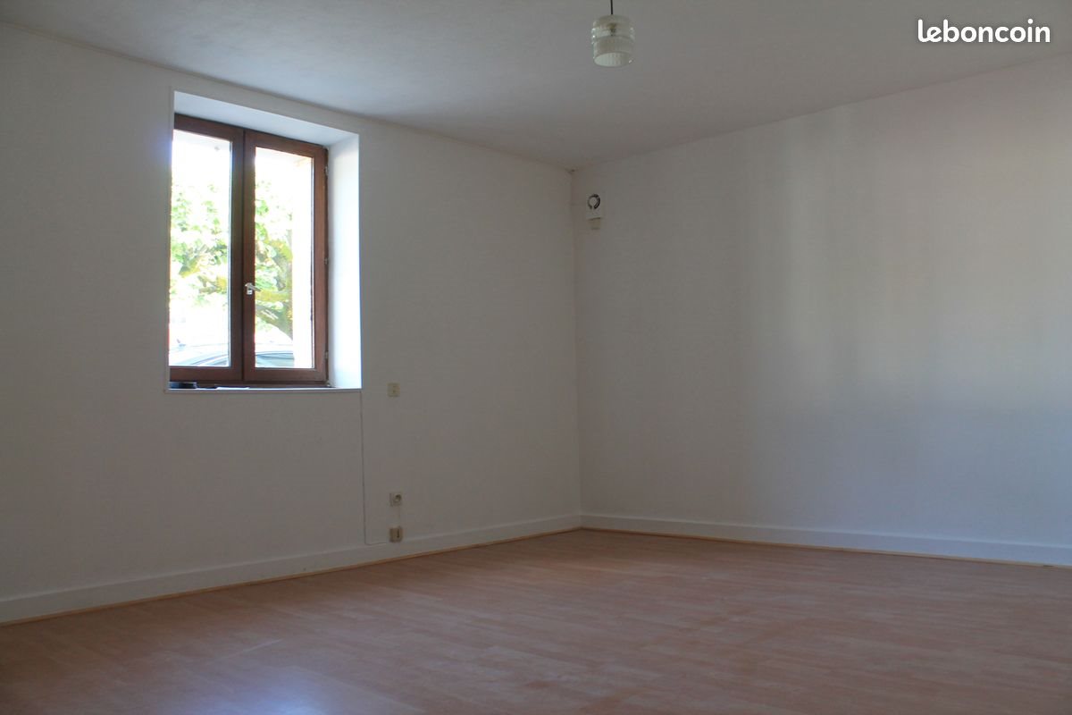 Appartement à louer, 45m², Châteauneuf-sur-Charente