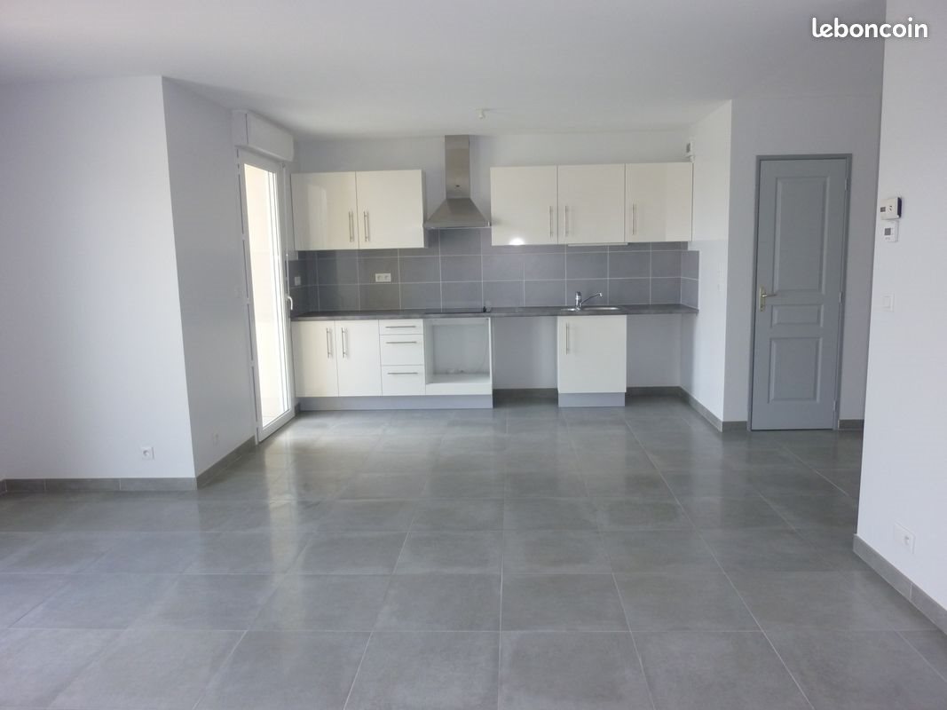 Appartement à louer, 70m², Rosières-près-Troyes