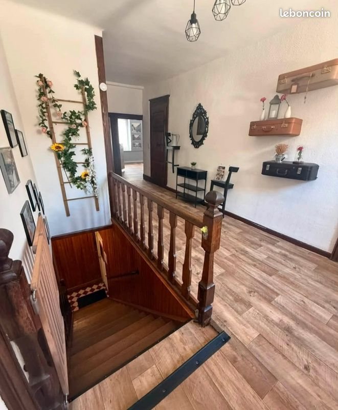 Appartement à louer, 125m², Stenay