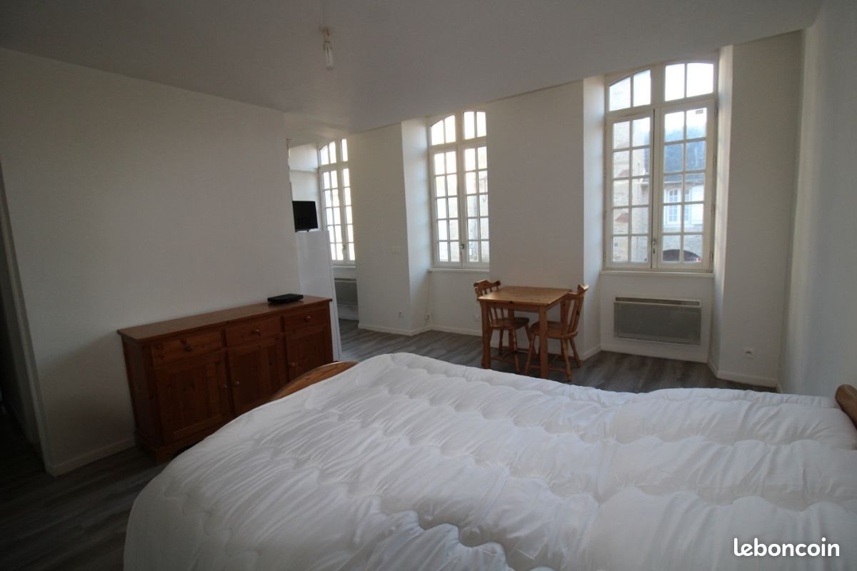 Appartement à louer, 25m², Oloron-Sainte-Marie