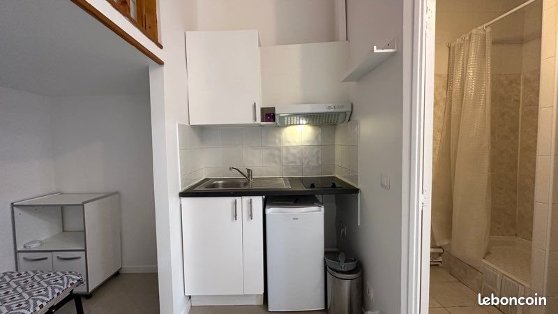 Appartement à louer, 17m², Paris 11ème