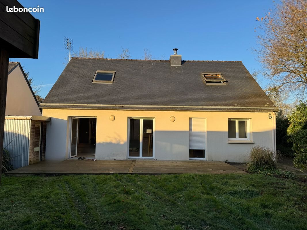 Maison à louer, 102m², Carhaix-Plouguer