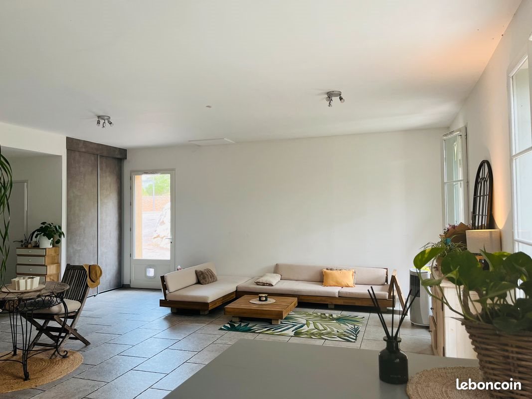 Maison à louer, 140m², Le Tholonet