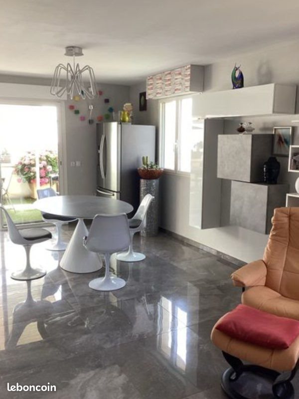 Appartement à louer, 72m², Mandelieu-la-Napoule