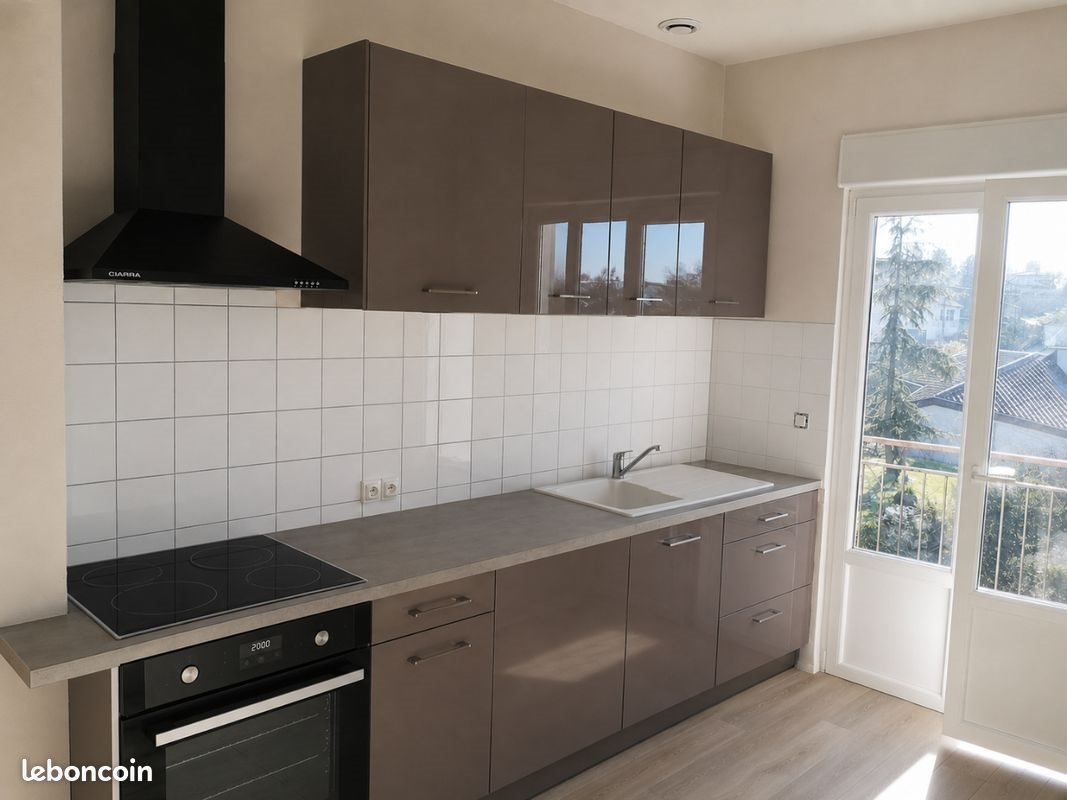 Appartement à louer, 100m², Fumel