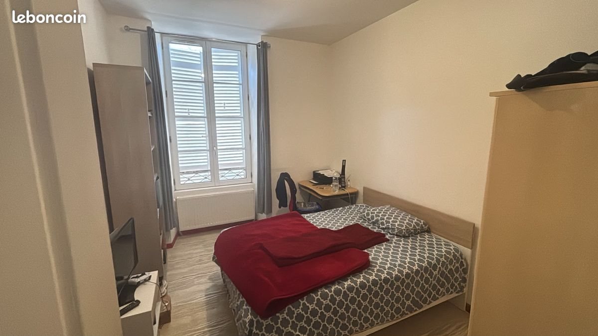 Appartement à louer, 76m², Figeac
