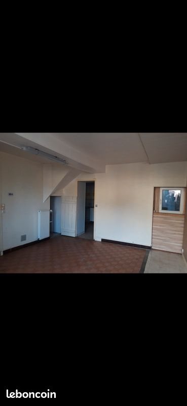 Maison à louer, 76m², Ravières