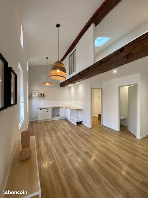 Appartement à louer, 55m², Saintes
