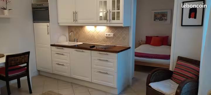 Appartement à louer, 25m², La Garde-Freinet