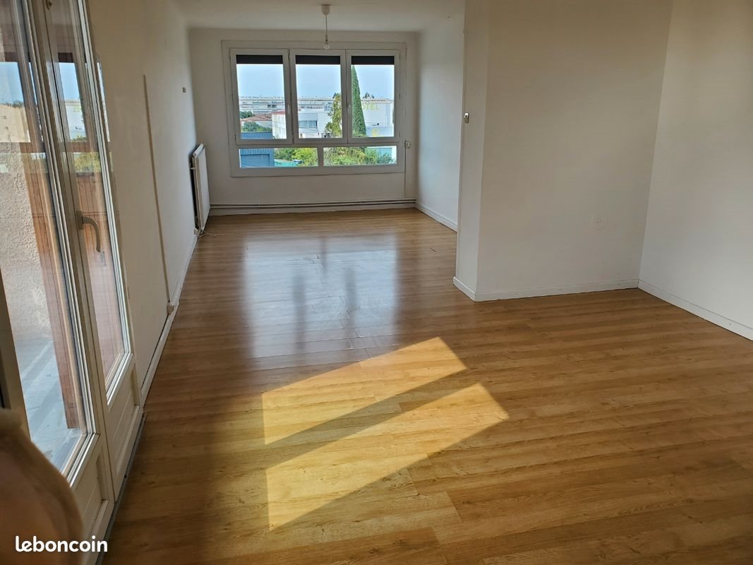 Appartement à louer, 80m², Orange