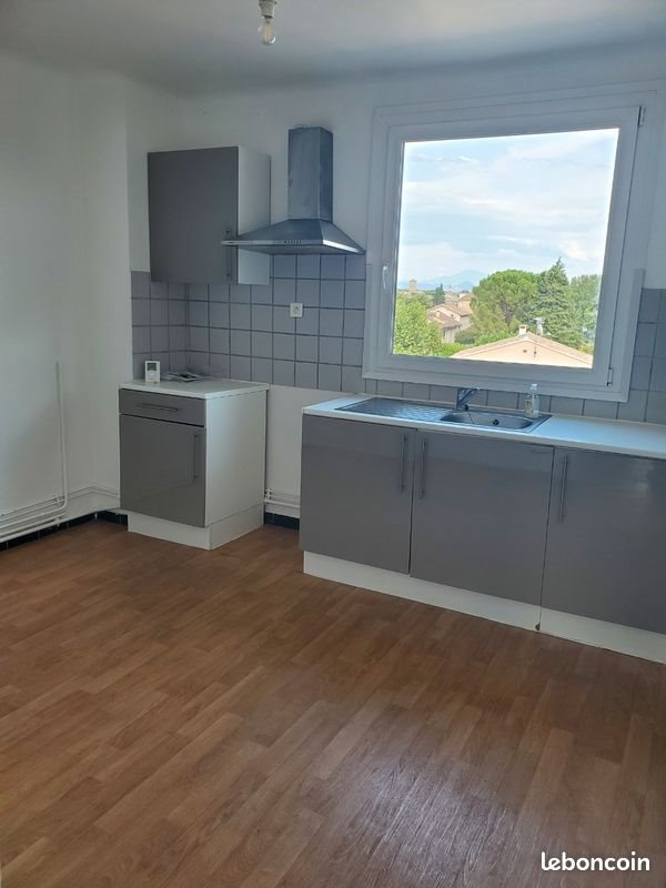 Appartement à louer, 80m², Orange