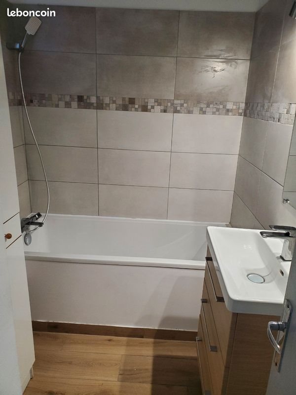 Appartement à louer, 80m², Orange