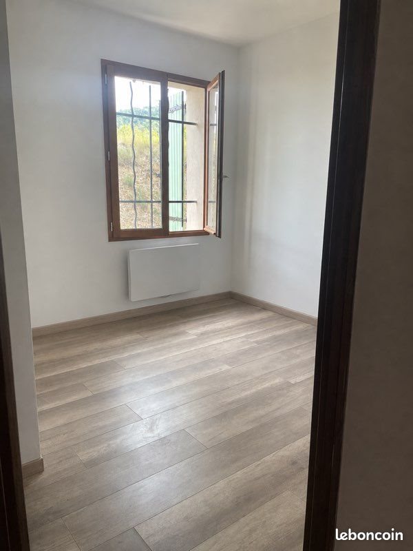 Appartement à louer, 58m², Sablet