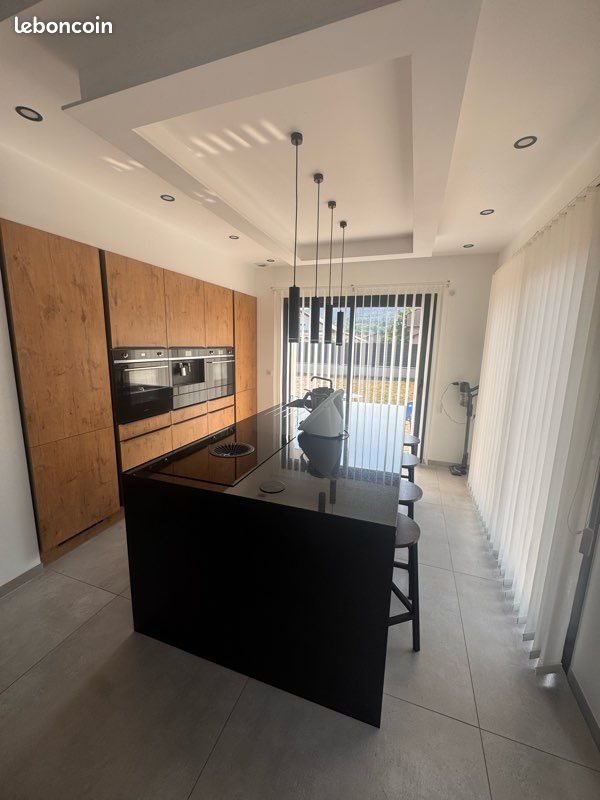 Maison à vendre, 180m², Izernore