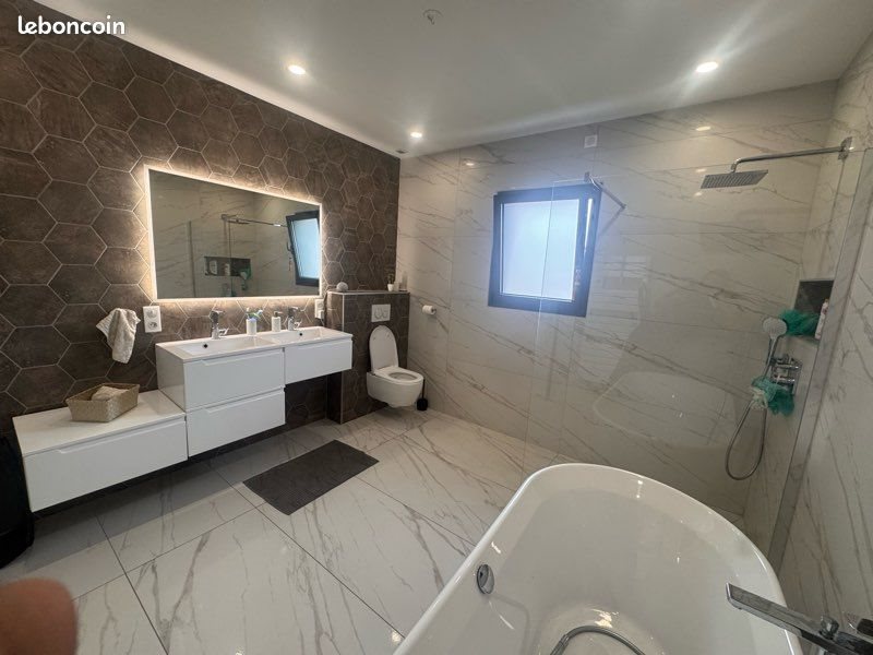 Maison à vendre, 180m², Izernore