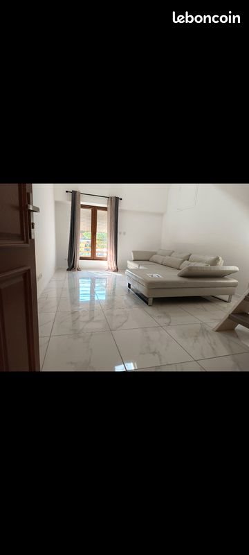 Appartement à louer, 75m², Chênex