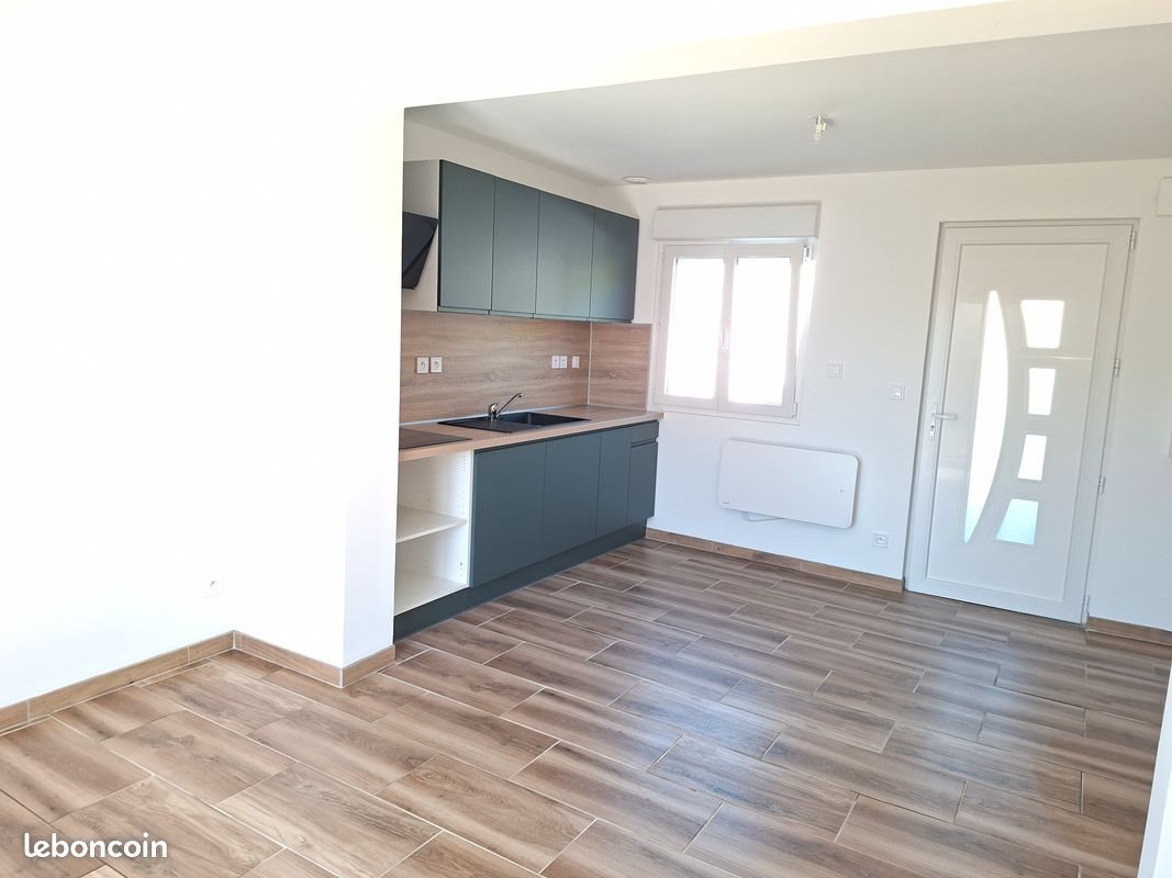 Maison à louer, 44m², Doingt