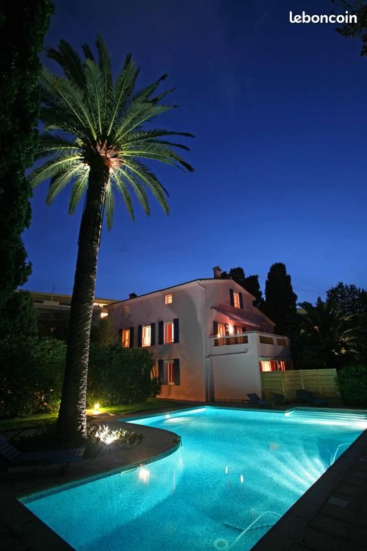 Appartement à louer, 45m², Antibes