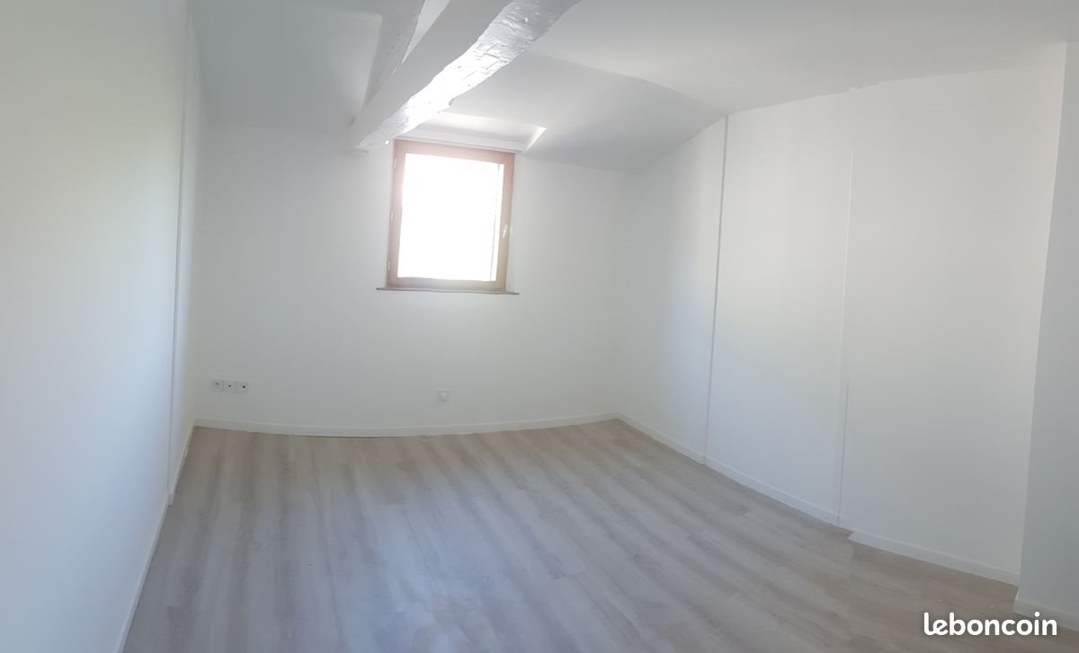 Appartement à louer, 70m², Guise