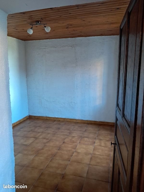 Appartement à louer, 27m², Cervione