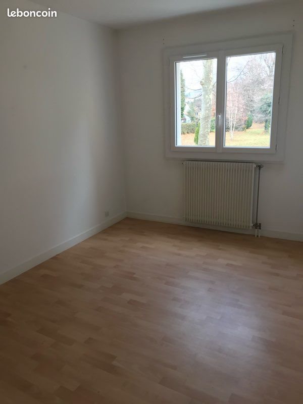 Appartement à louer, 51m², Brives-Charensac