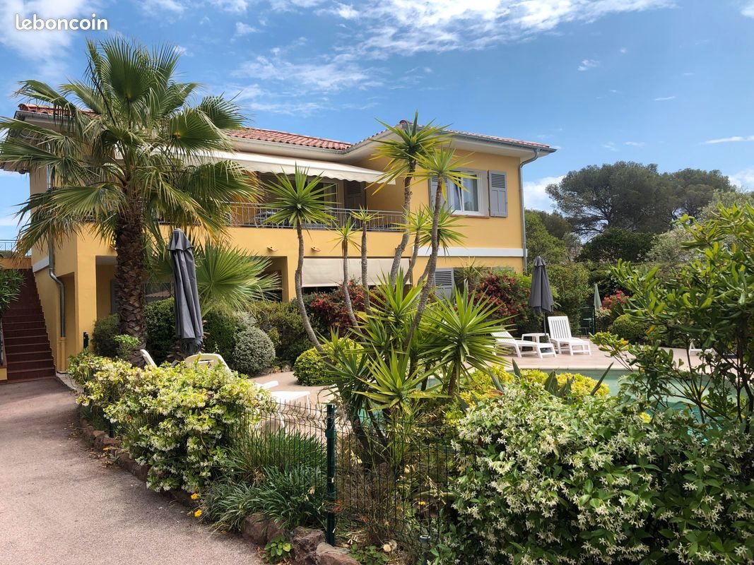 Appartement à louer, 60m², Saint-Raphaël