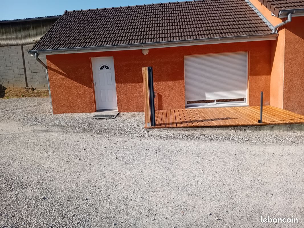 Maison à louer, 46m², Saint-Usuge