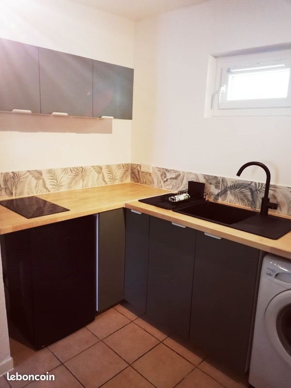Appartement à louer, 30m², La Crau