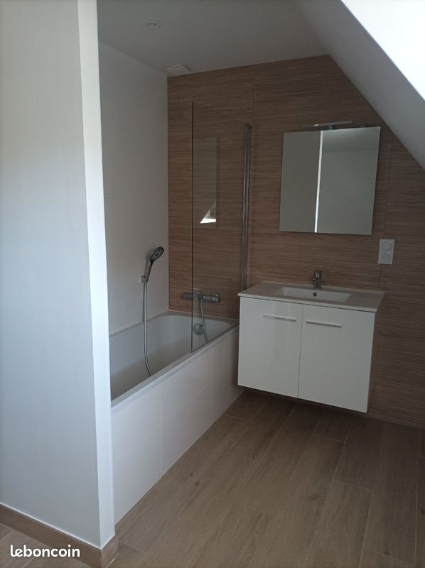 Maison à louer, 128m², Landudec