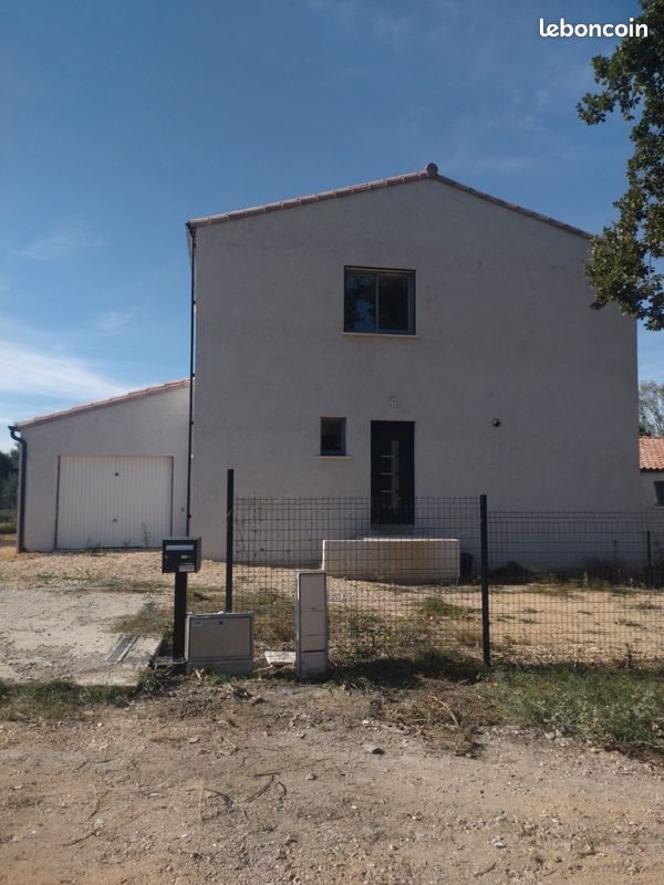 Maison à louer, 130m², Saint-Privat-des-Vieux