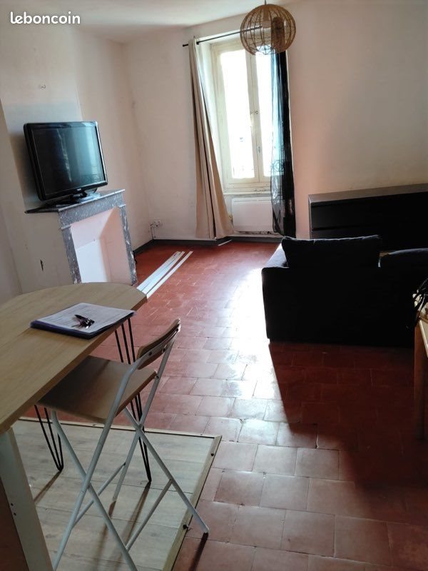 Appartement à louer, 40m², Millau