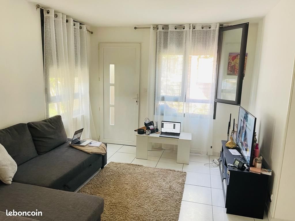 Appartement à louer, 40m², Talence