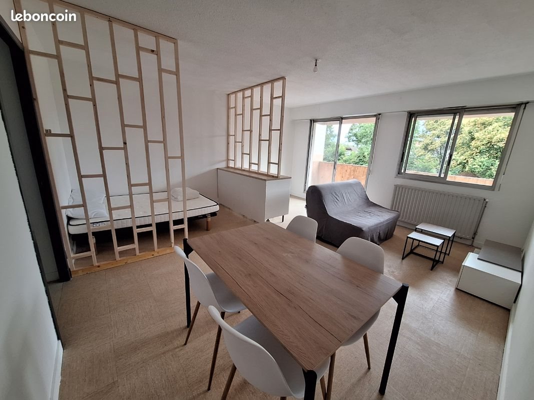 Appartement à louer, 35m², Pau