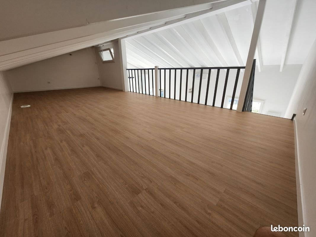 Appartement à louer, 60m², Saussines