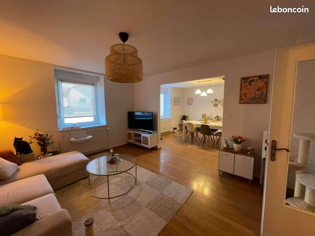 Appartement à louer, 68m², Gilley