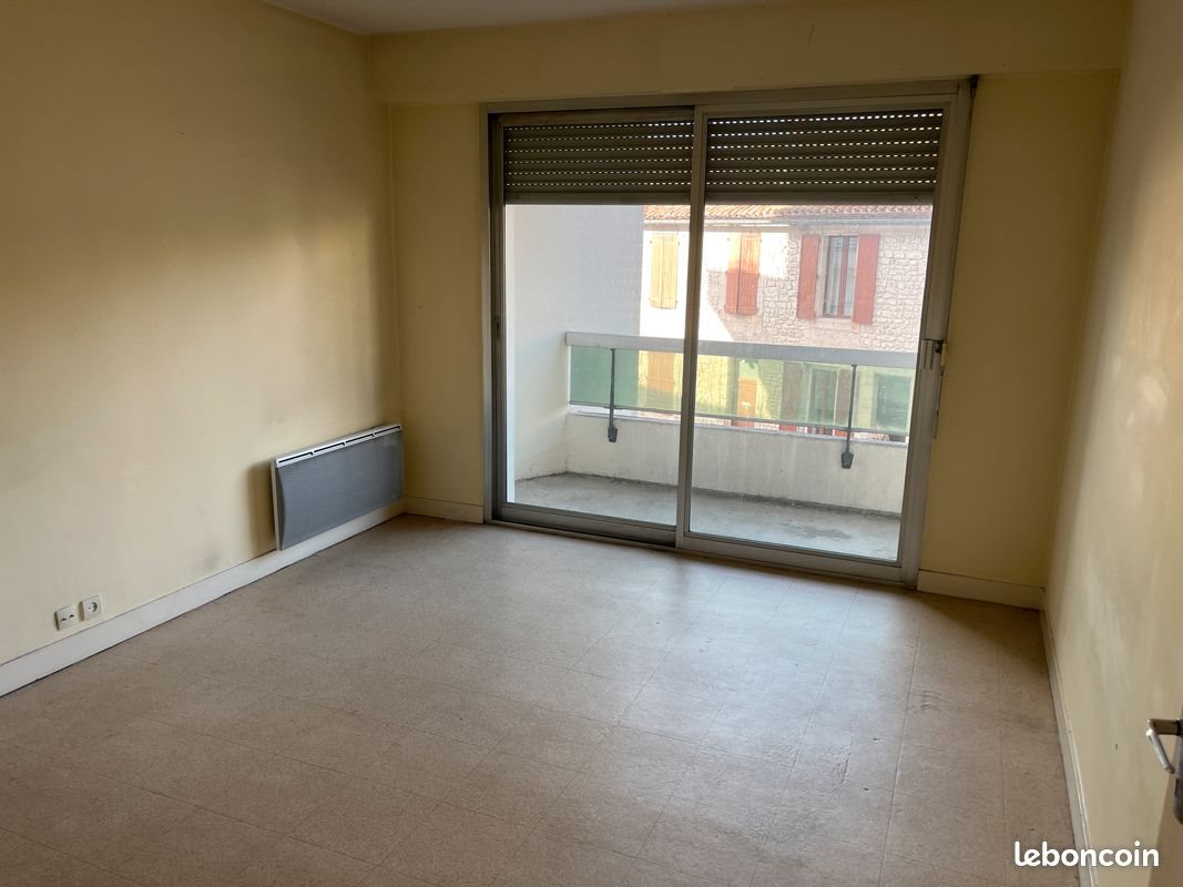 Appartement à louer, 40m², Angoulême