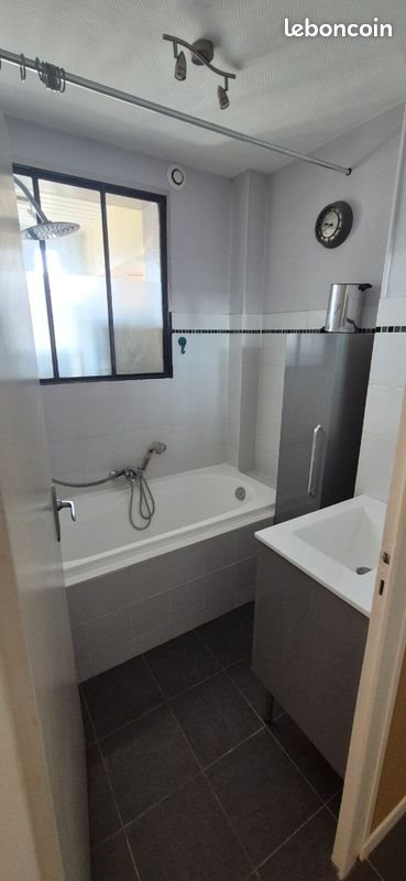 Appartement à louer, 75m², Rochefort