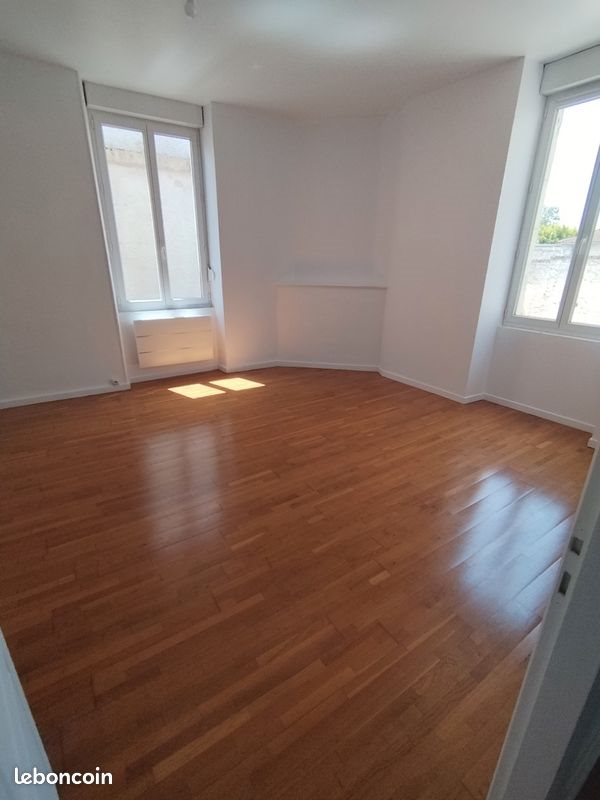Appartement à louer, 90m², Rouillac