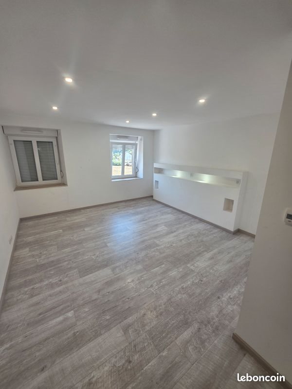 Appartement à louer, 90m², Rougegoutte