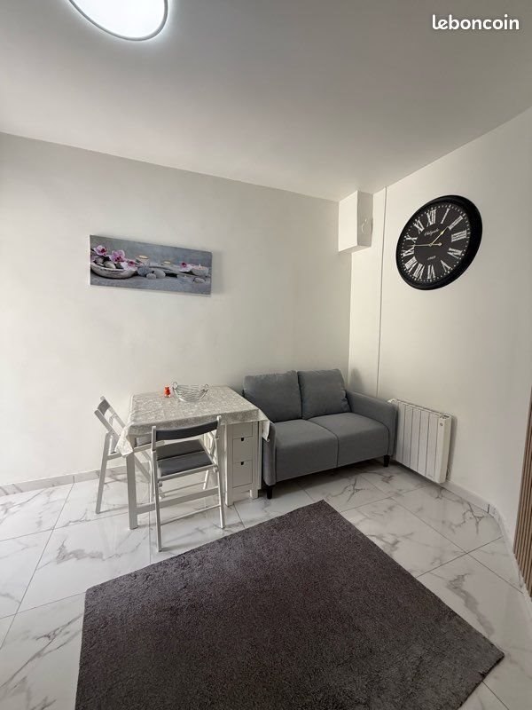 Appartement à louer, 29m², Reims