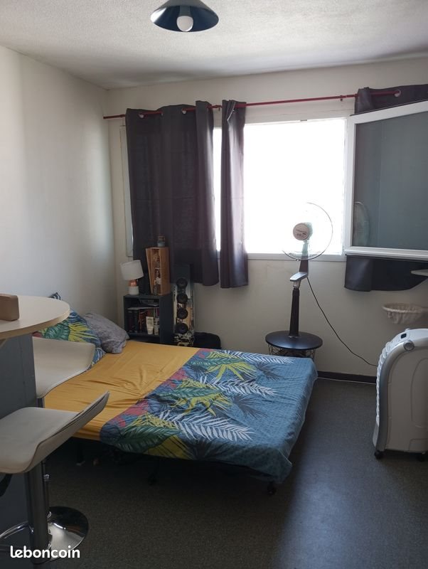 Appartement à louer, 19m², Pau